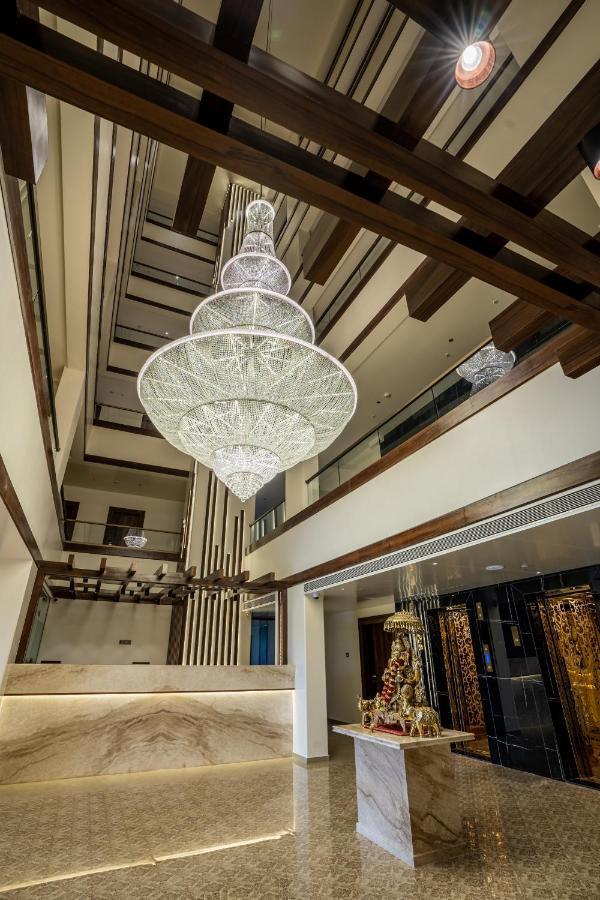 Mastiff Grand The Sia Palace Suites & Banquets, Khopoli, Near Imagica Exterior photo