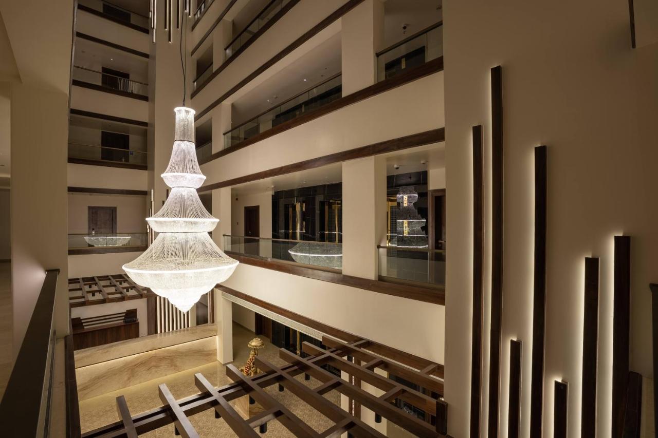 Mastiff Grand The Sia Palace Suites & Banquets, Khopoli, Near Imagica Exterior photo