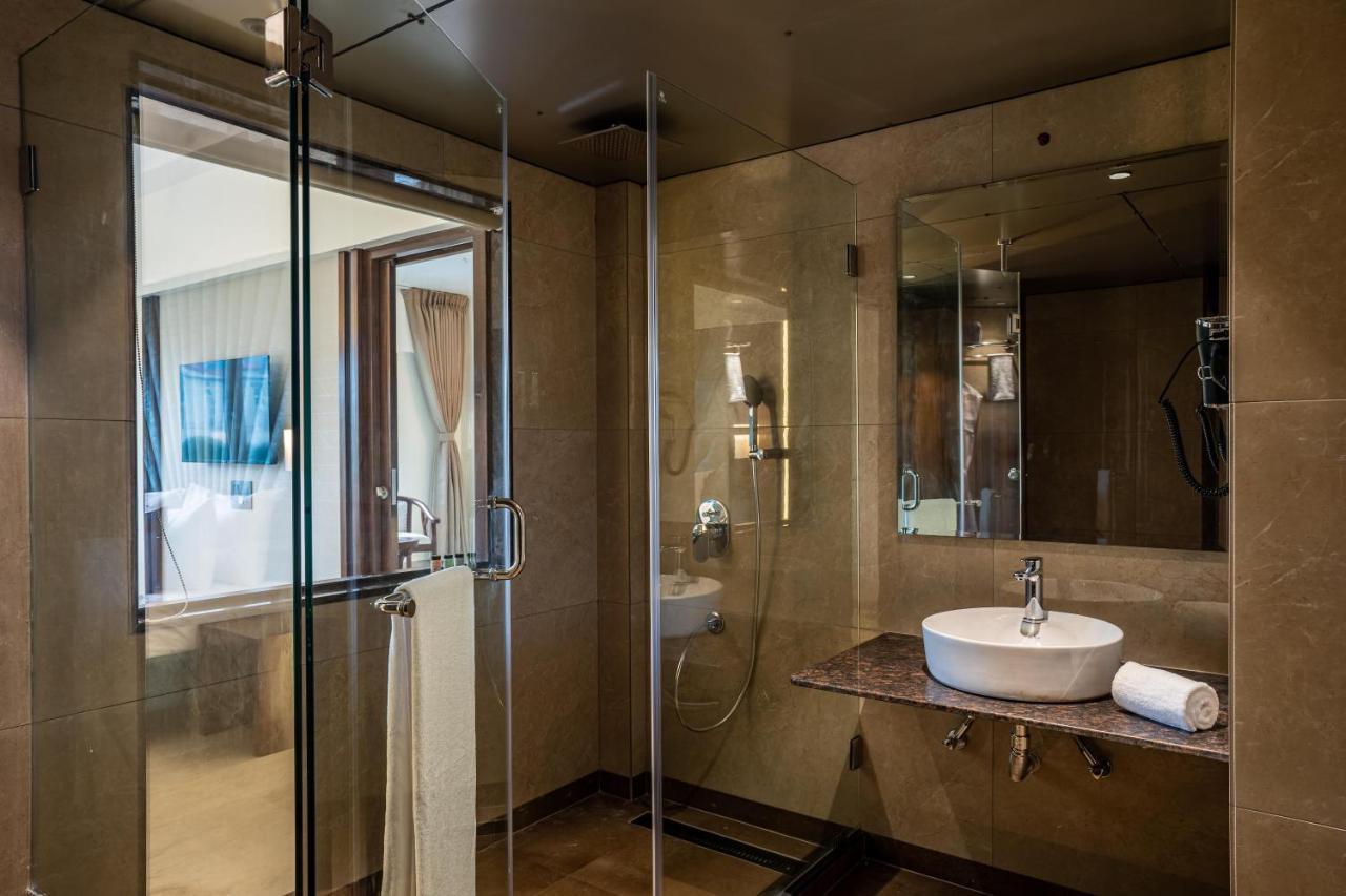 Mastiff Grand The Sia Palace Suites & Banquets, Khopoli, Near Imagica Exterior photo