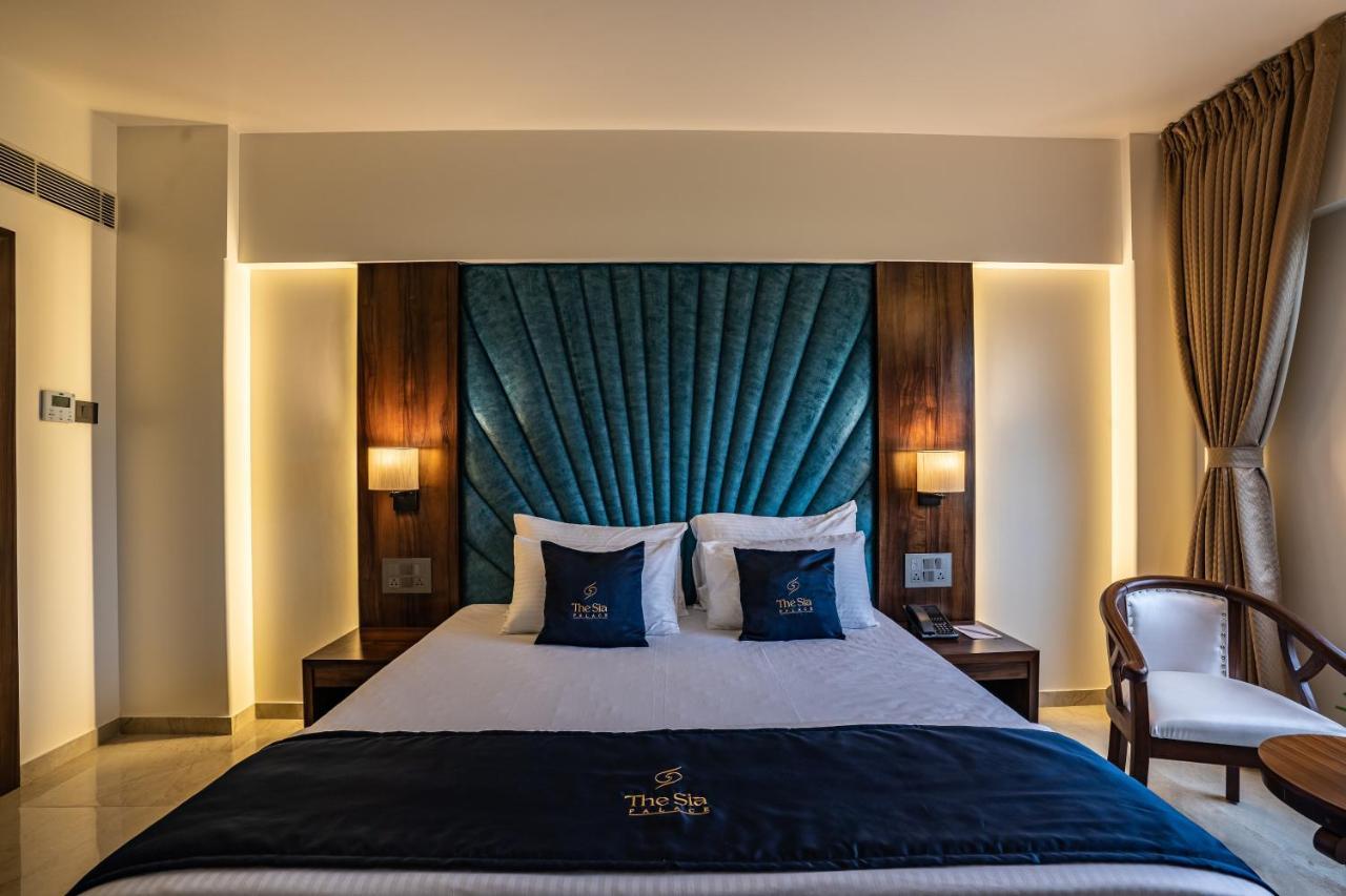 Mastiff Grand The Sia Palace Suites & Banquets, Khopoli, Near Imagica Exterior photo
