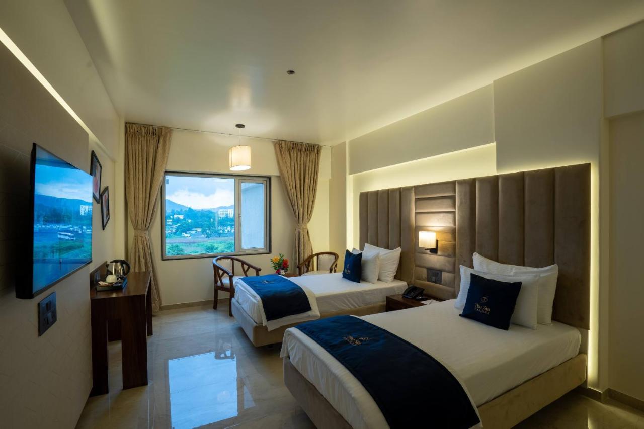 Mastiff Grand The Sia Palace Suites & Banquets, Khopoli, Near Imagica Exterior photo